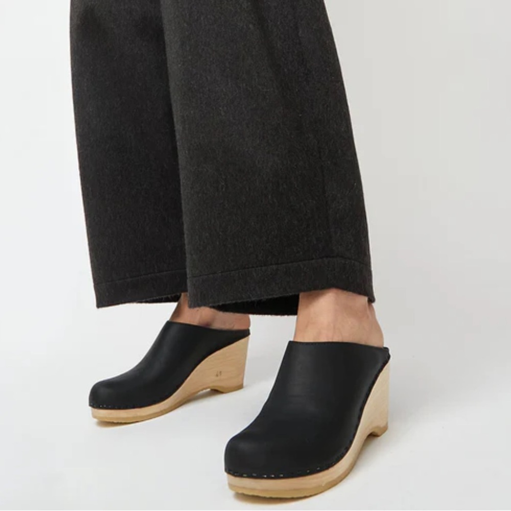 NO.6 New School Clog Wedge Bundle - Picture 11 of 11